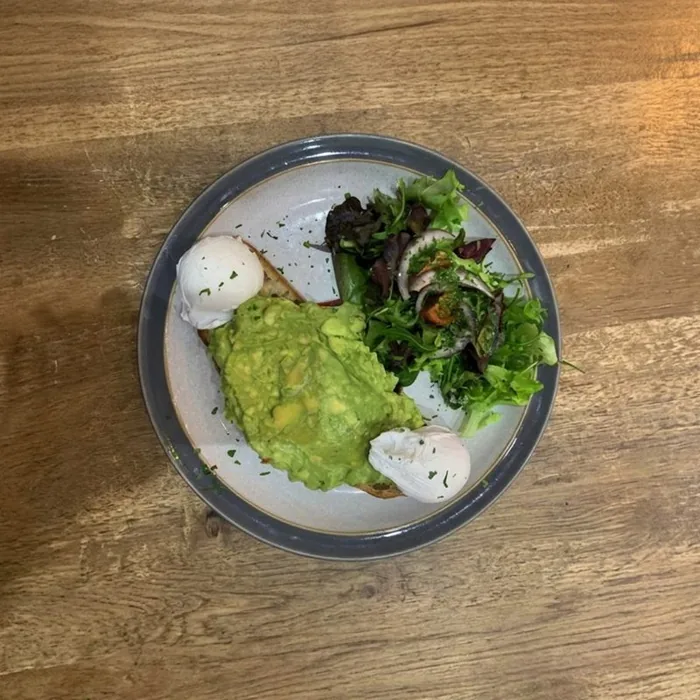 Avocado & poached eggs — before
